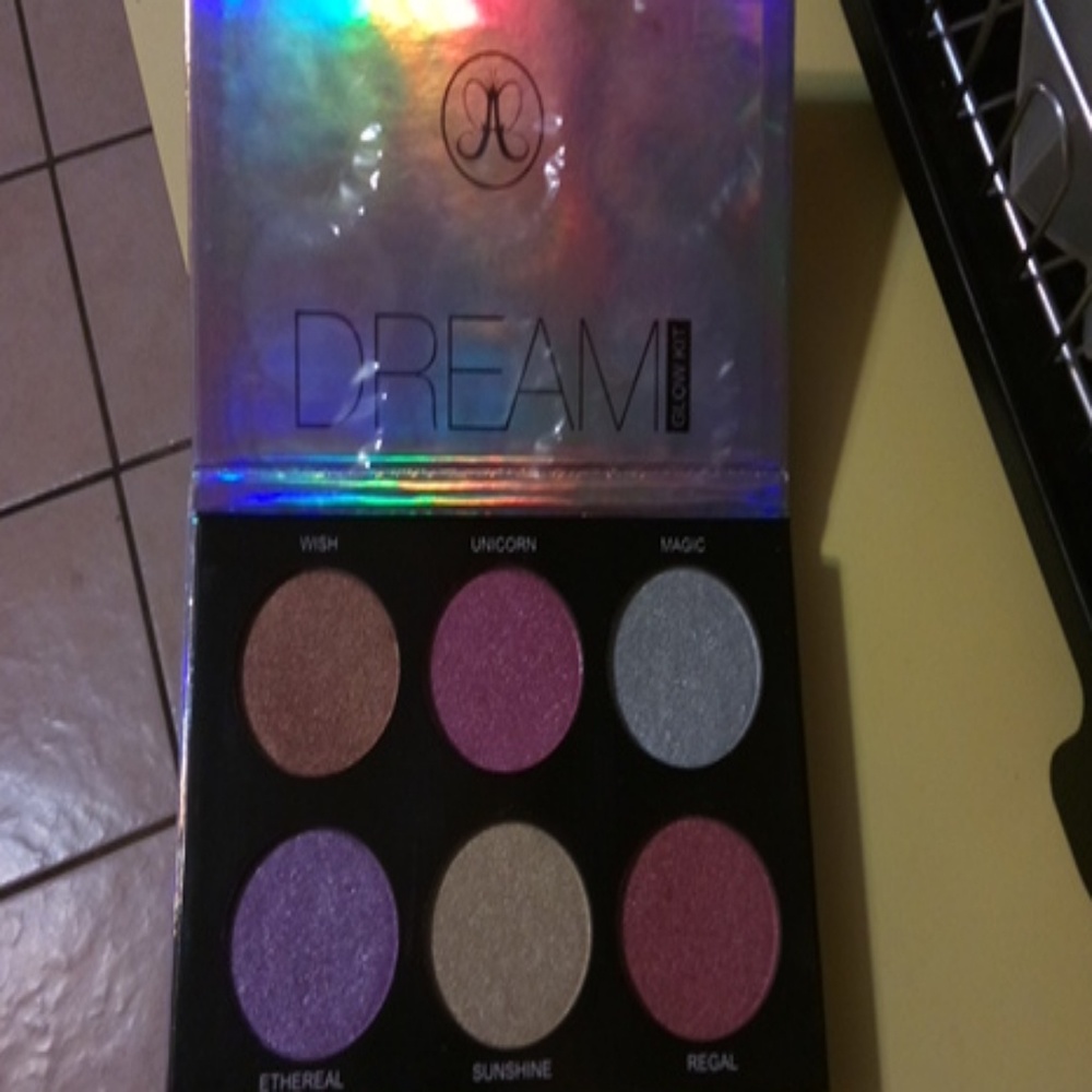 Anastasia glow kit - Picture 3 of 3